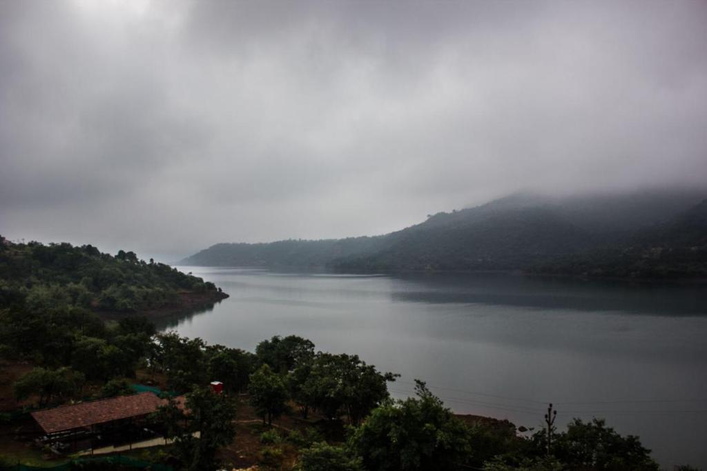 Амби Вэлли Сити: Lakeview Resort Lavasa