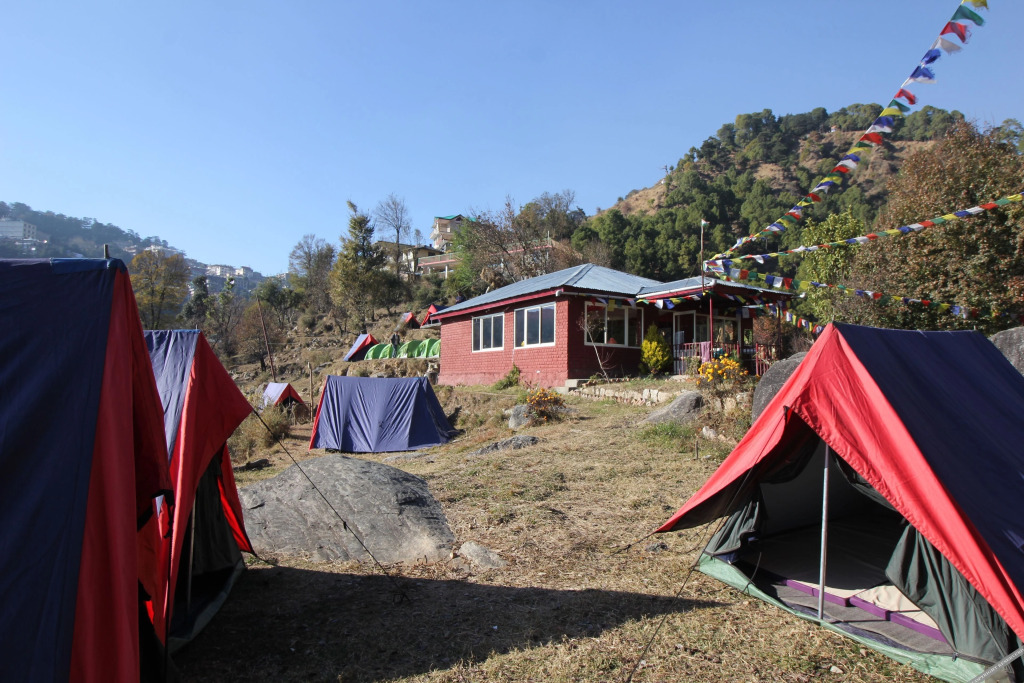 Кангра: Triund Camps Riverside Resort