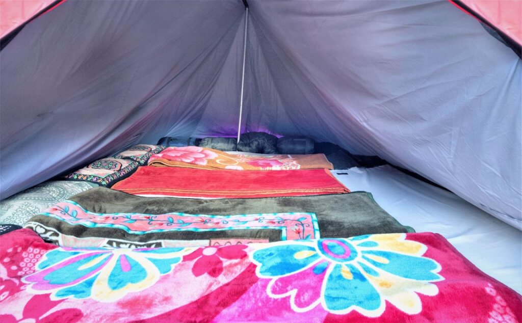 Кангра: Triund Camps Riverside Resort