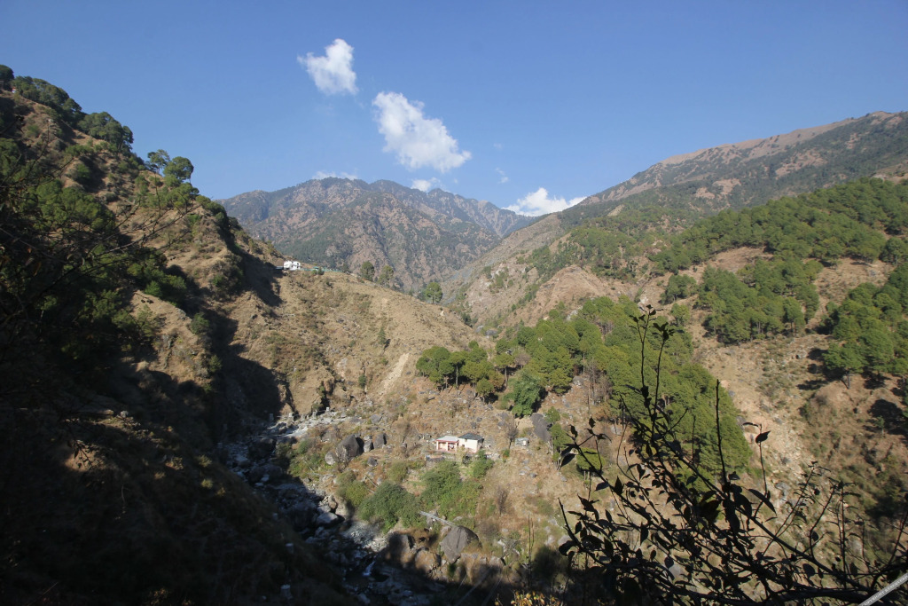 Кангра: Triund Camps Riverside Resort