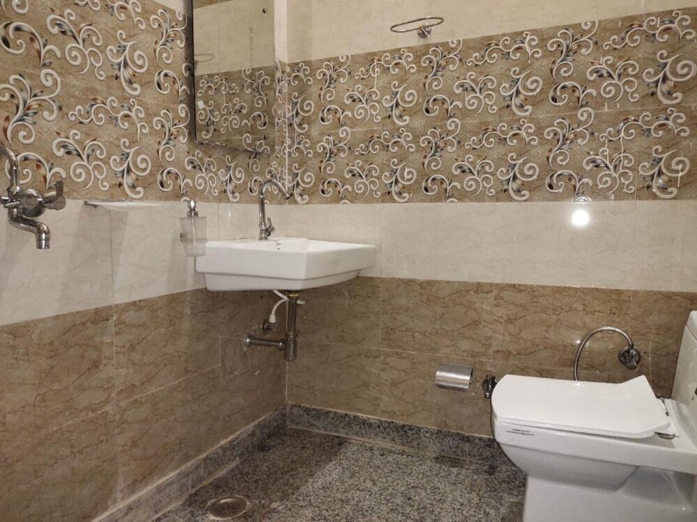 Агра: Goroomgo Viren Plaza Agra