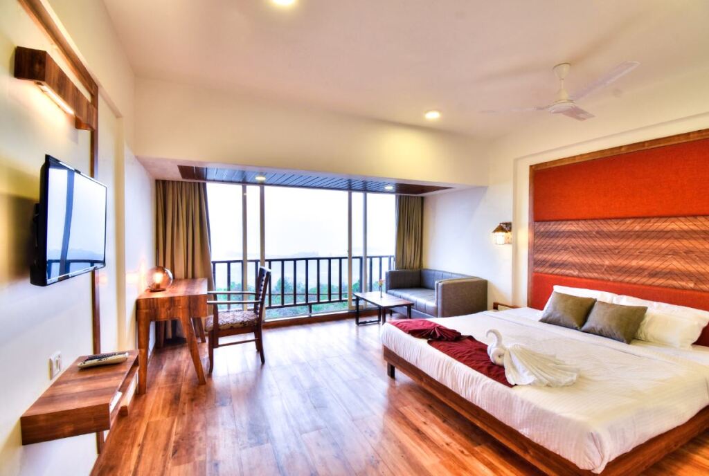 Даполи: Lemon Tree Hotel Dapoli