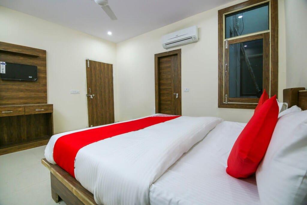 Hotel Viraj Palace by WB INN — фото 3