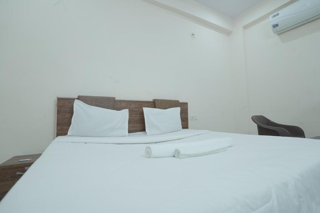 Агра: Hotel Viraj Palace by WB INN
