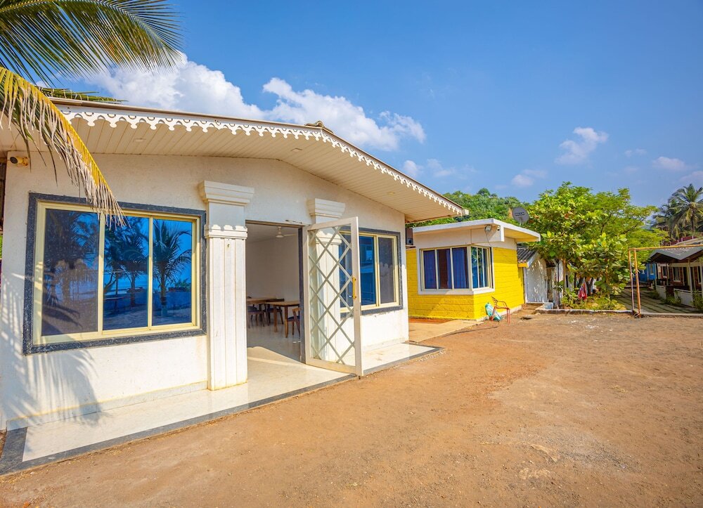 Даполи: Treebo Salt Water Beach Resort
