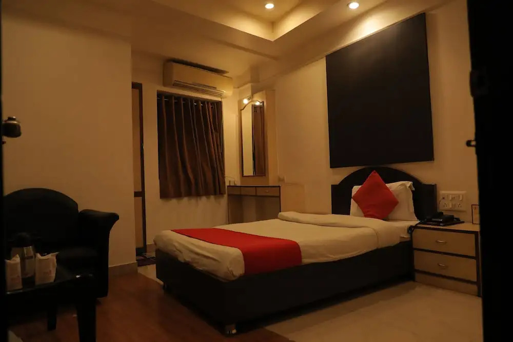 Гандидхам: Hotel Gokul
