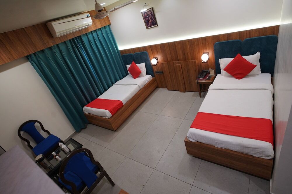 Гандидхам: Hotel Gokul