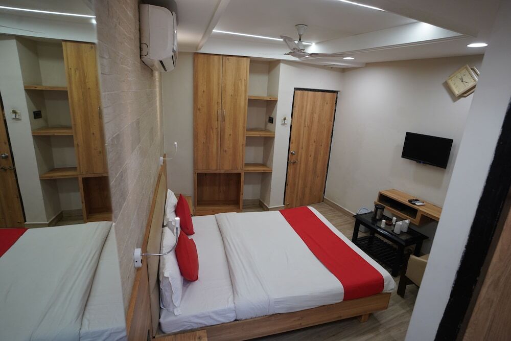 Гандидхам: Hotel Gokul