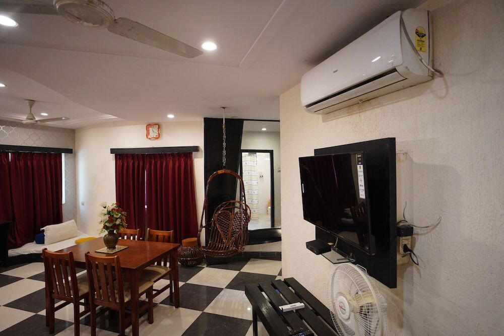 Гандидхам: Hotel Gokul