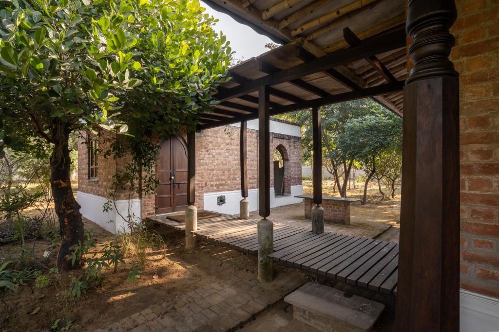 Гуруграм: Sadhrana Bagh - Bamboo House