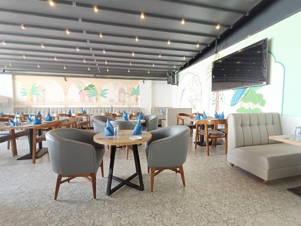 Ханзи: Rosastays Hisar Florence