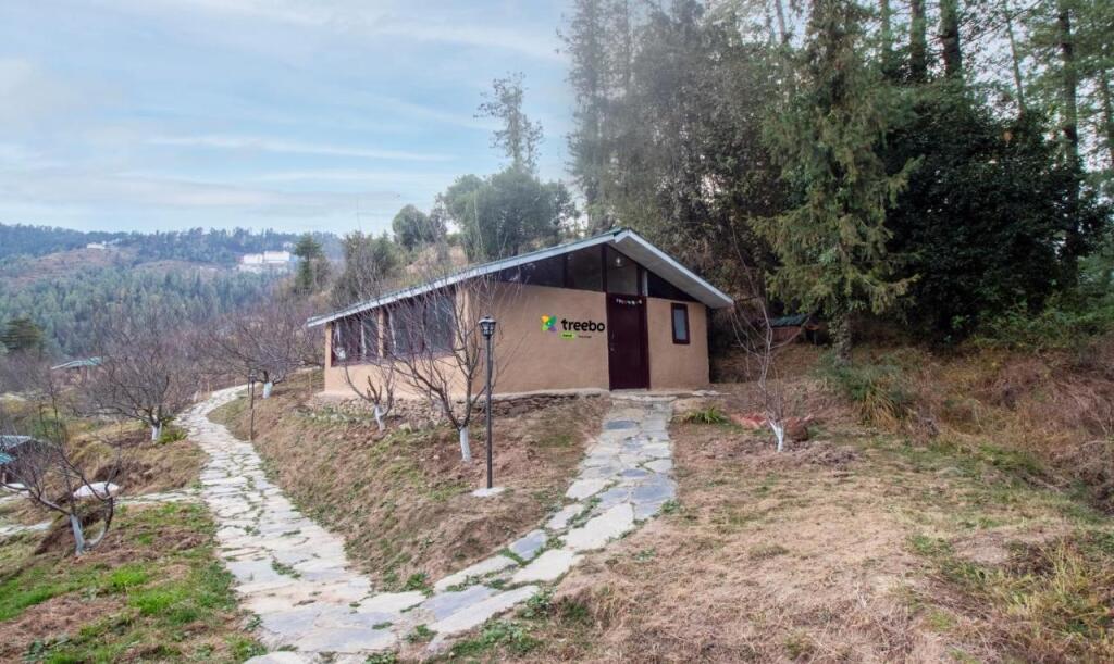 Куфри: Treebo Daak Bangla Retreat With Mountain View