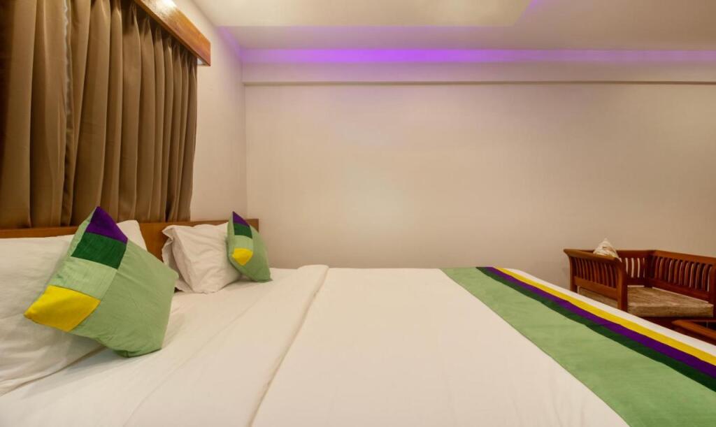 Мадикери: Treebo Elite Plaza, 700 Mtrs From Madikeri Fort