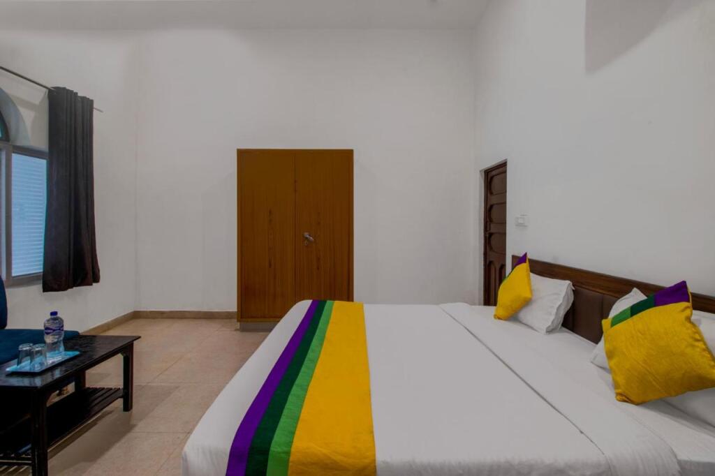 Матхура: Itsy Hotels Om Pushp Residency
