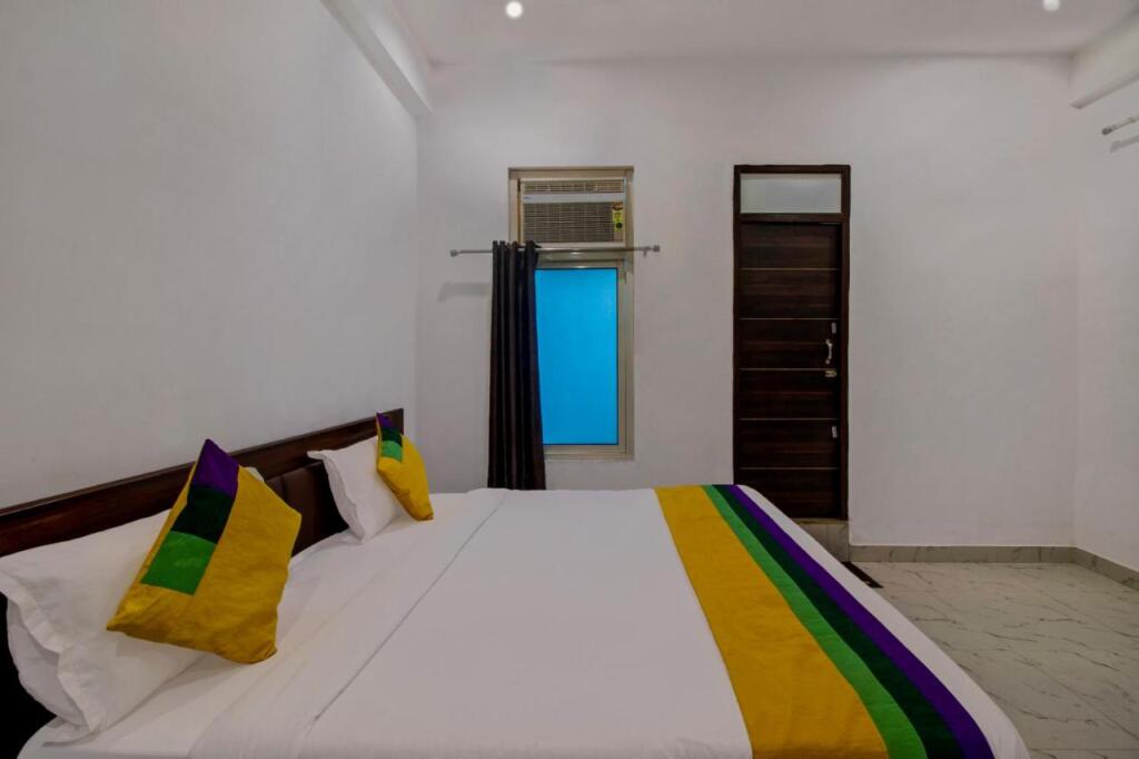 Матхура: Itsy Hotels Om Pushp Residency