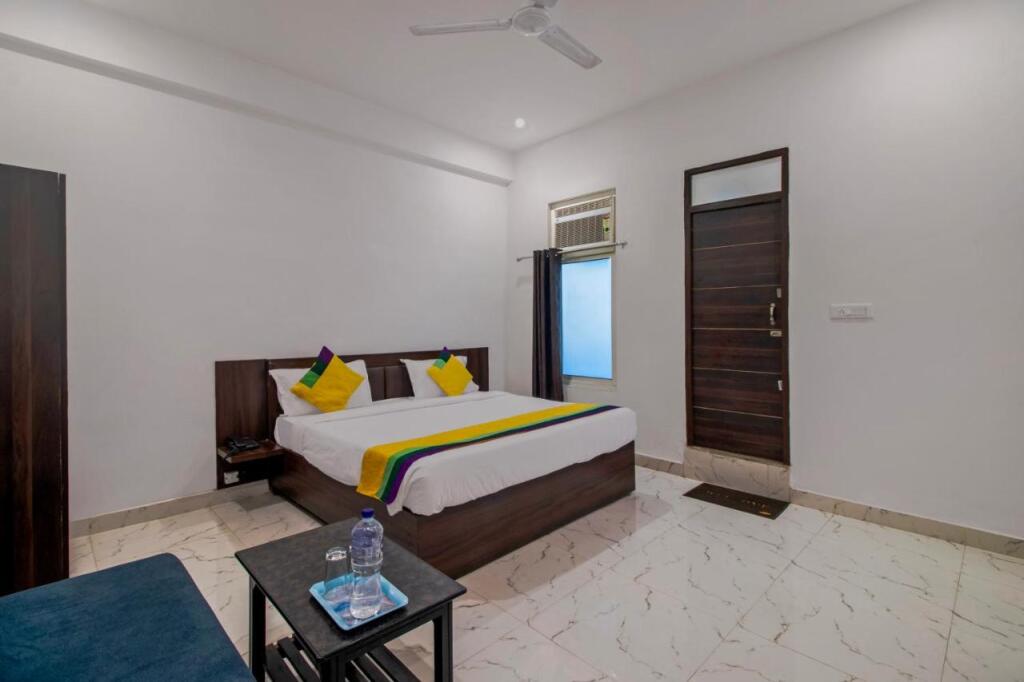 Itsy Hotels Om Pushp Residency — фото 5
