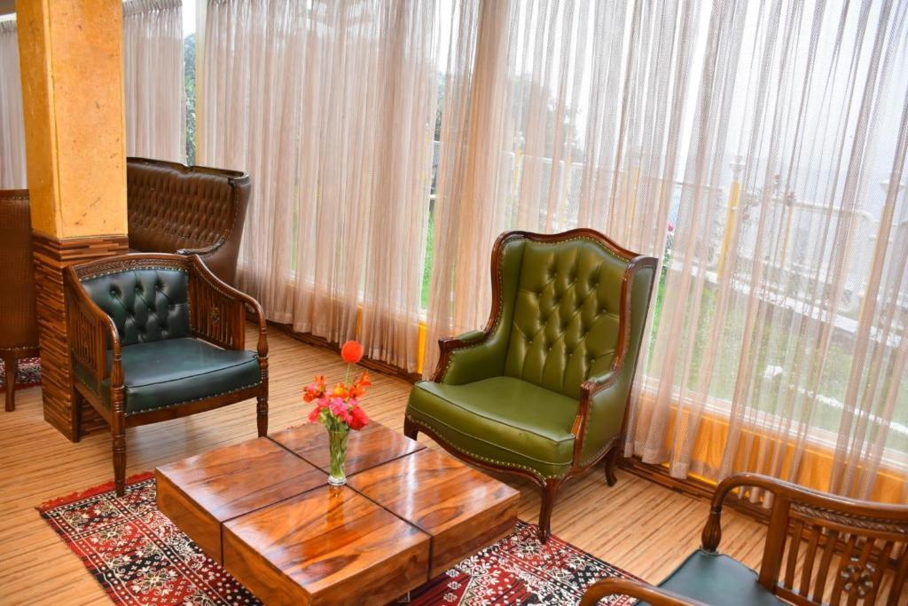Ути: Glen Premium Villa By Lexstays