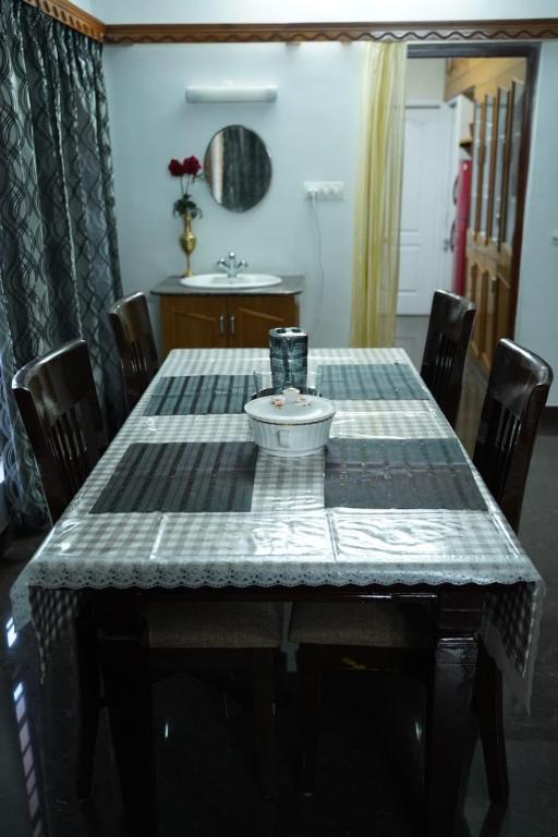 Ути: Nivi Homestay Ooty By Lexstays