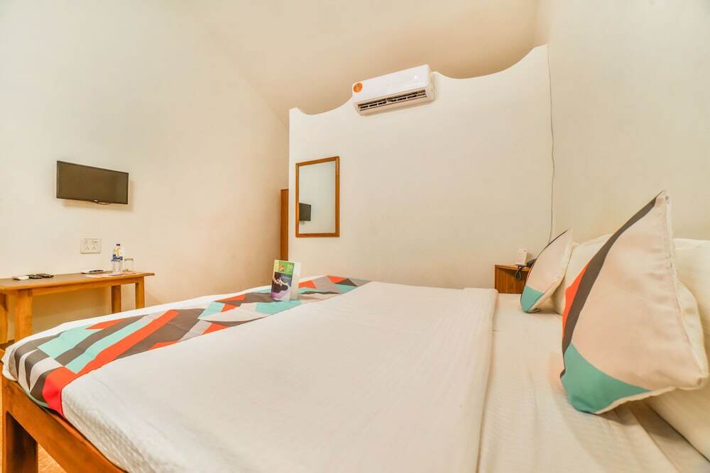 Арпора: FabHotel Arpora Lakeview