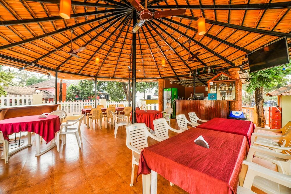 Арпора: FabHotel Arpora Lakeview