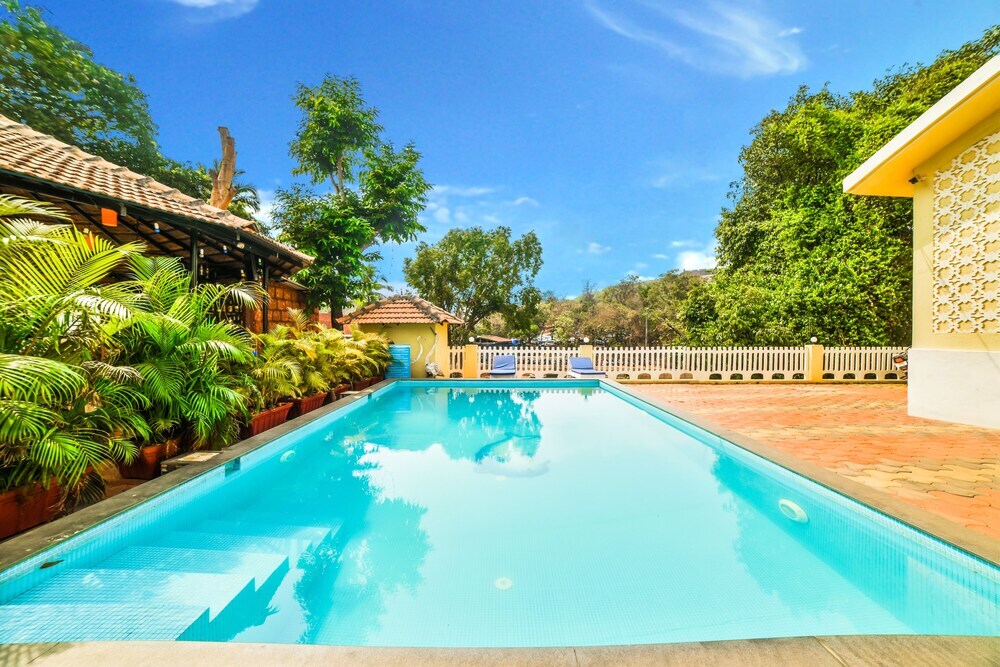 Арпора: FabHotel Arpora Lakeview