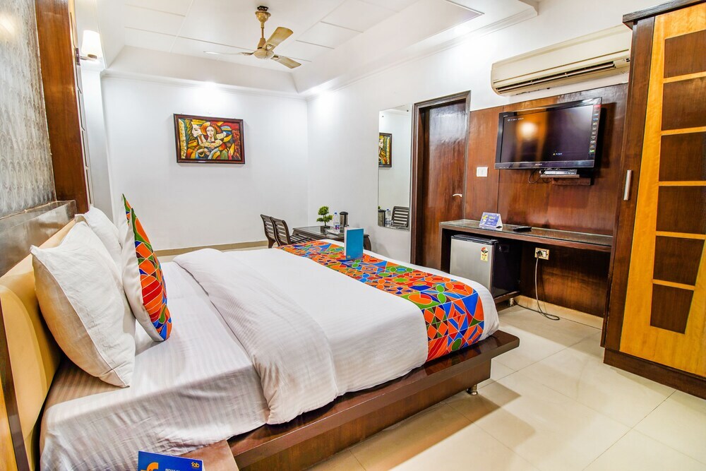 Арпора: FabHotel Arpora Lakeview
