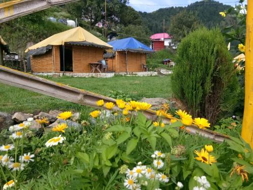 Техри: Himalayan Huts Dhanauli