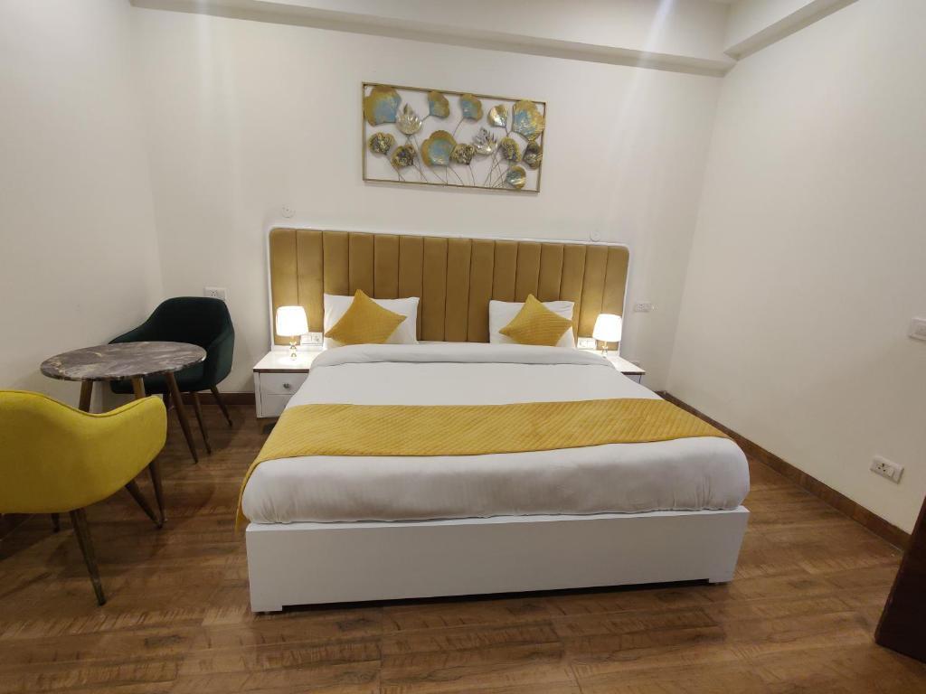 Гуруграм: Amahi Inn