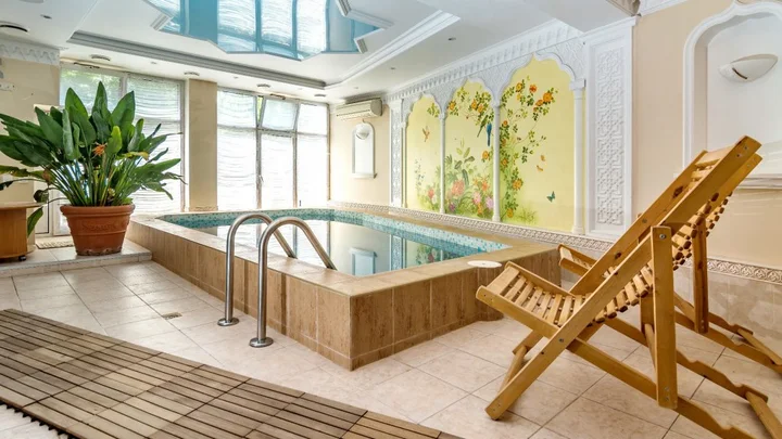 Алушта: Bonne Maison (Bon Mezon) otel'