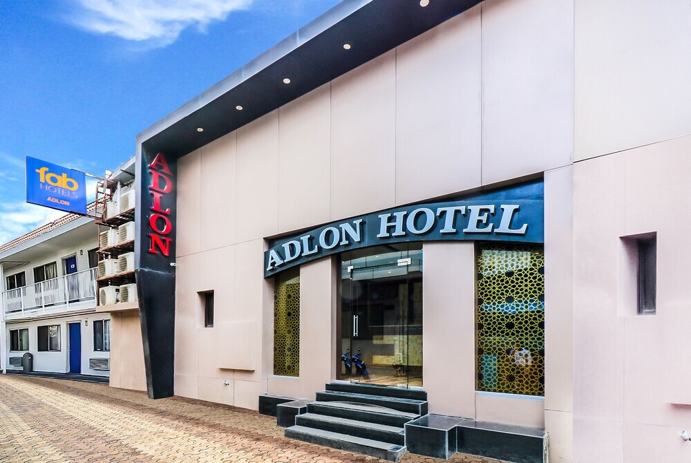 Мумбаи: FabHotel Adlon Andheri East