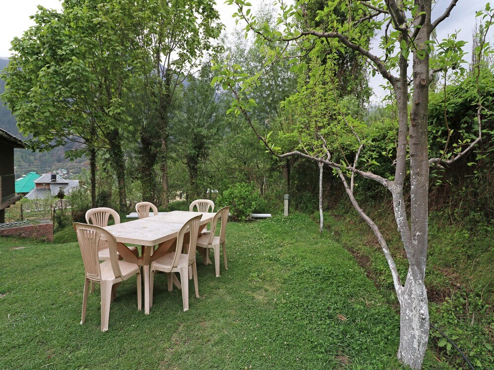 Манали: The RAMA Cottage by OYO Rooms
