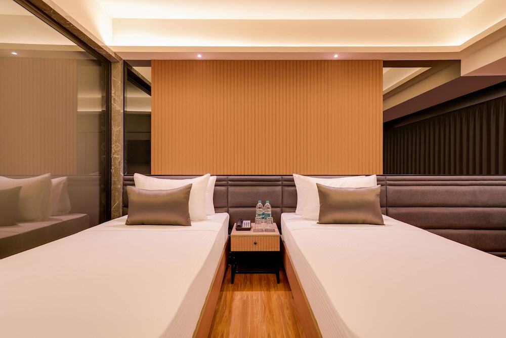 Мумбаи: Lemon Tree Premier Malad Mumbai
