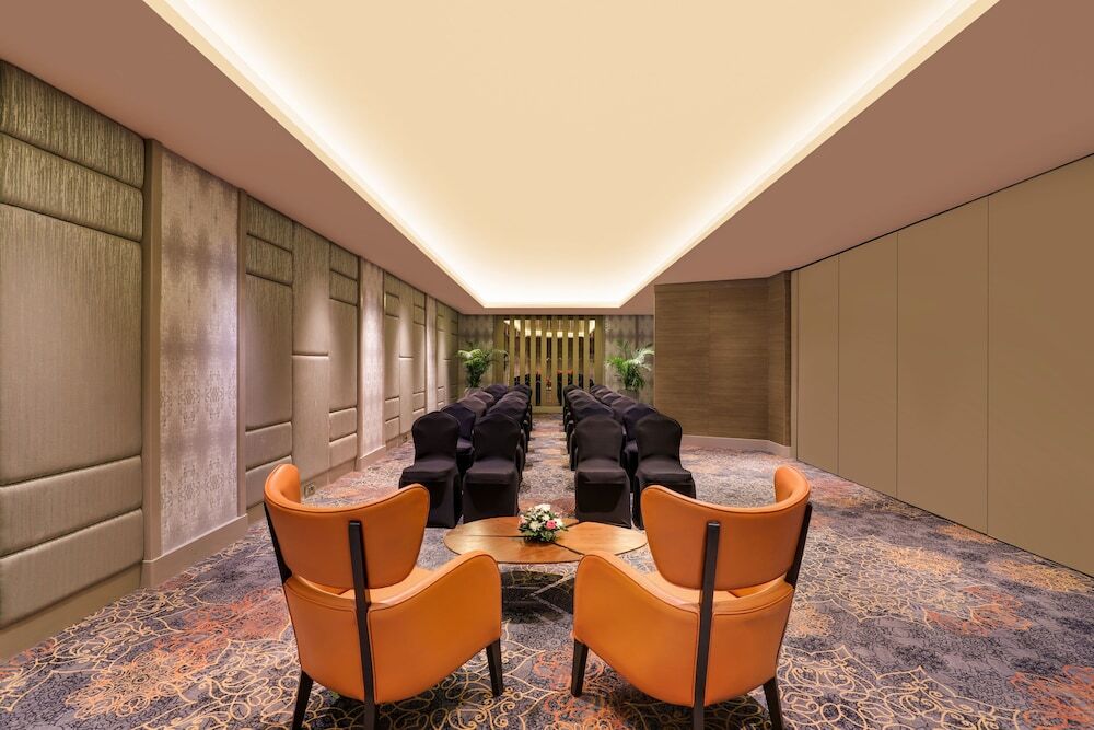 Мумбаи: Lemon Tree Premier Malad Mumbai