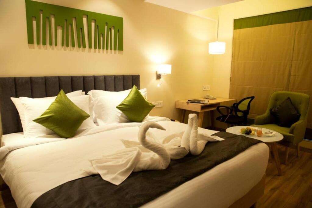 Вапи: Regenta Central Harsha
