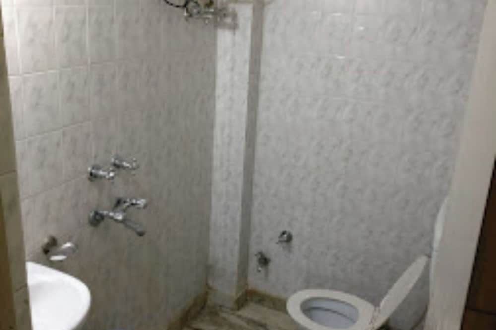 Харидвар: Goroomgo Shiva Inn Haridwar