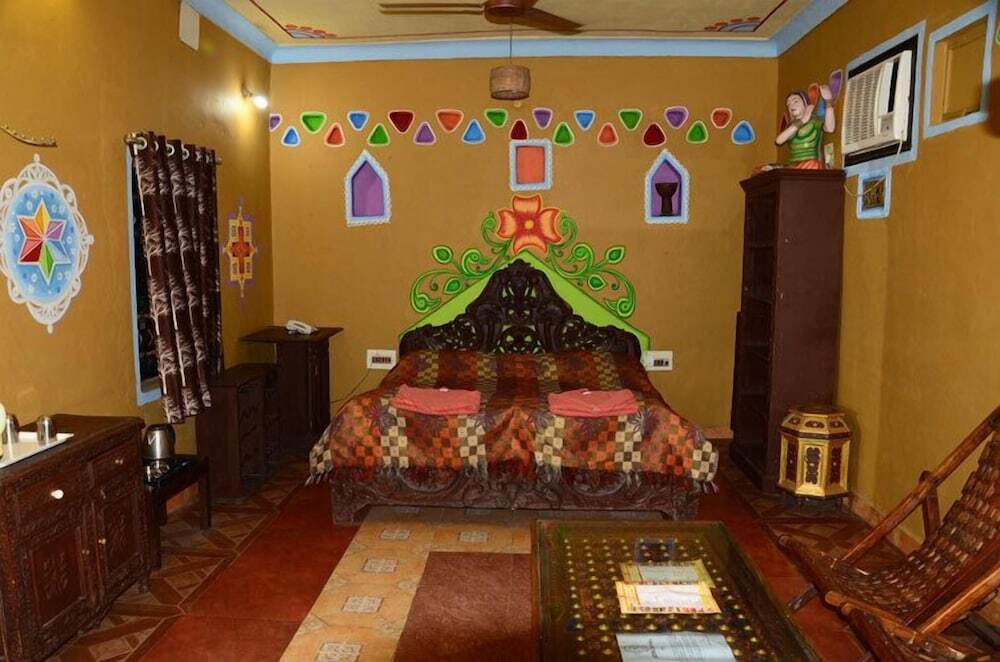 Индаур: Nakhrali Dhani Village Resotr Llp