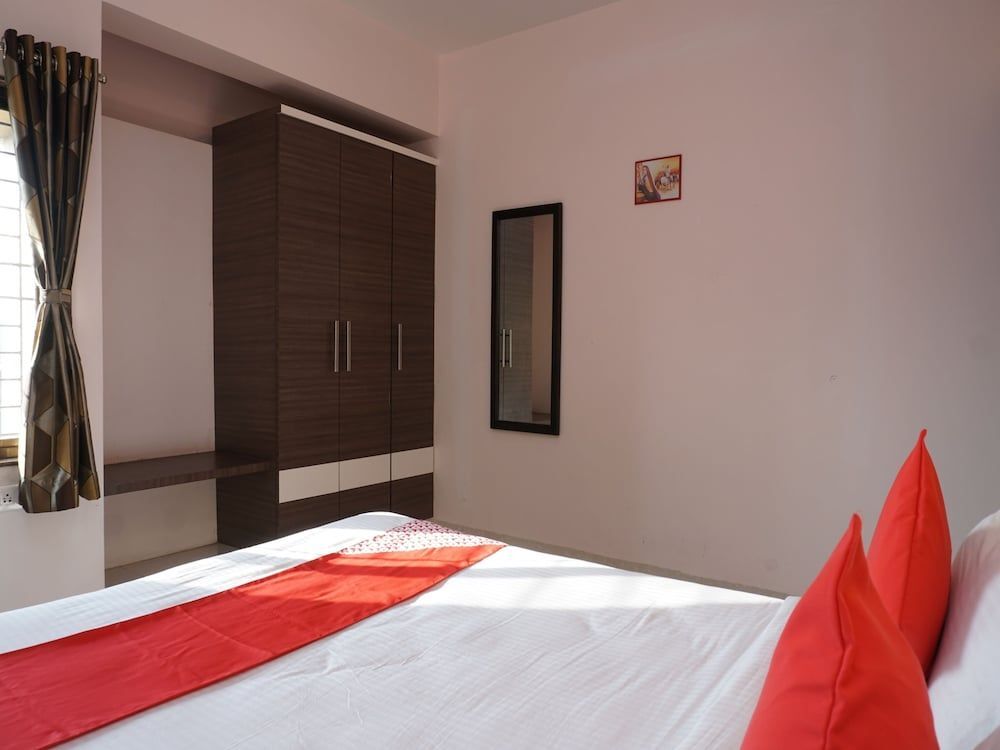 Колхапур: OYO 26151 House Khas Pranaam Apartment