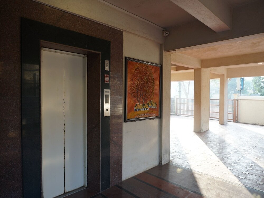 Колхапур: OYO 26151 House Khas Pranaam Apartment