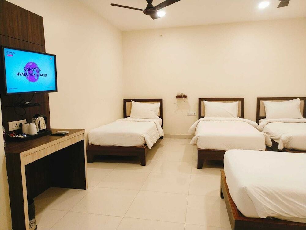 Тарапит: Sambhabana Hotel & Suites