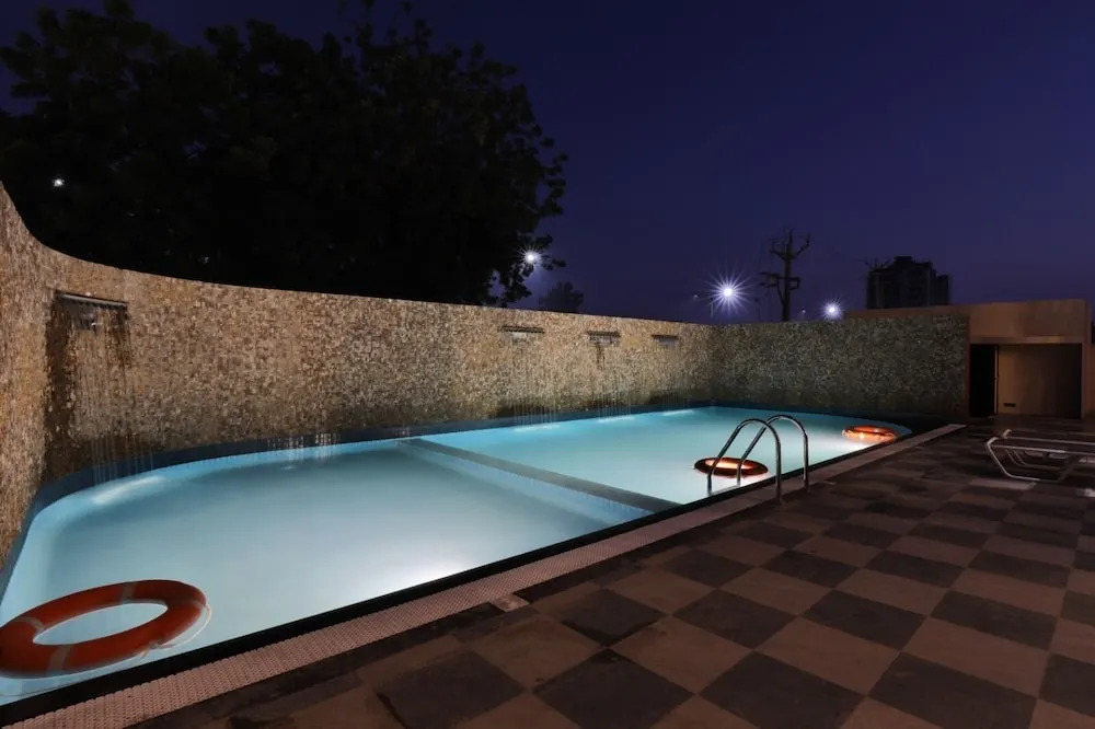 Гандхинагар: FabHotel Prime Empyrean