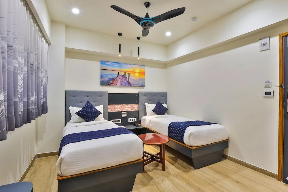 Гандхинагар: FabHotel Prime Empyrean