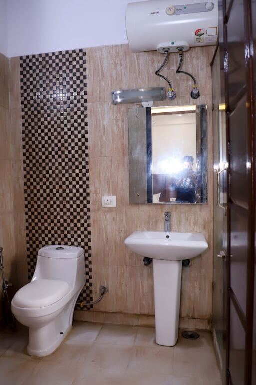 Нойда: Lyf Corporate Suites - Noida Sector 19