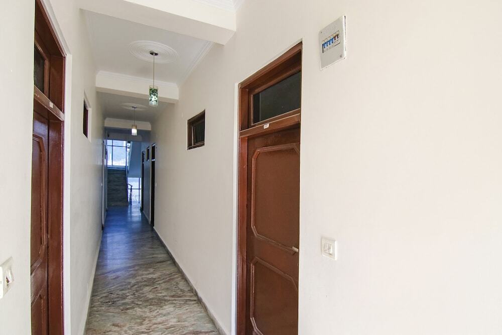 Манали: Fabhotel Baragarh Regency