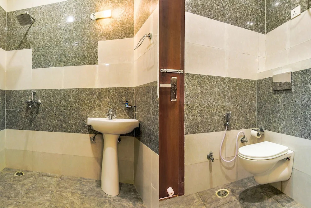 Чандигарх: Fabhotel Ambassador