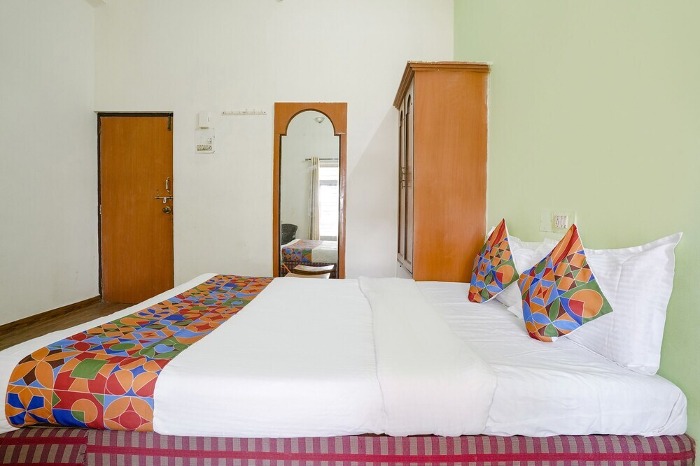 Аурангабад: Fabhotel Girija