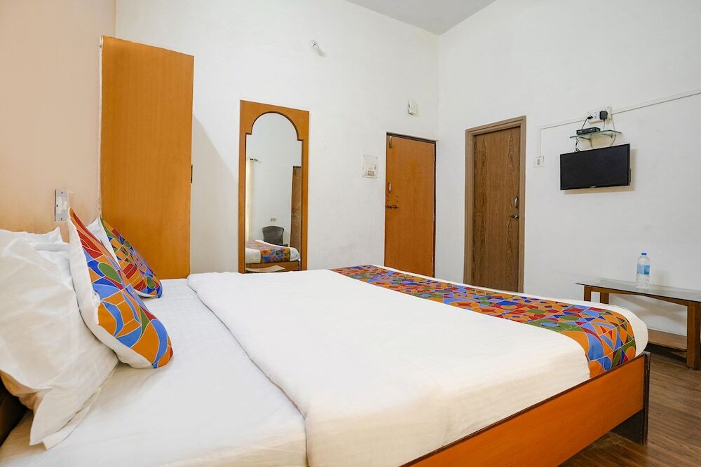 Аурангабад: Fabhotel Girija