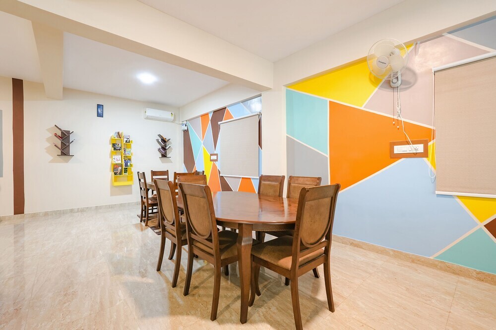 Бангалор: Fabhotel La Palma Suites