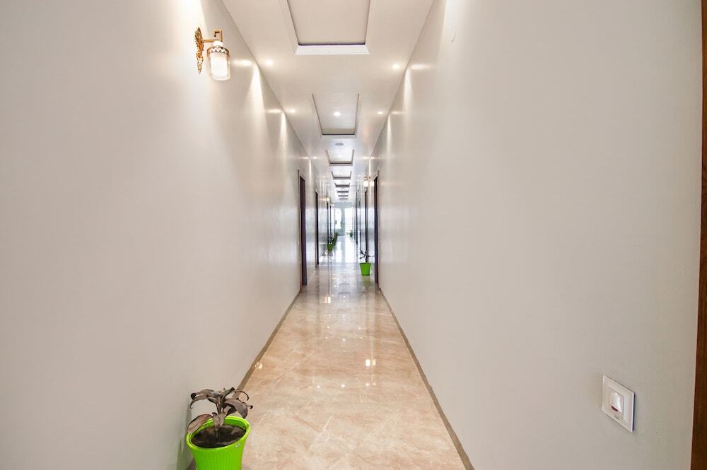 Лудхиана: Fabhotel Prime Royal Court