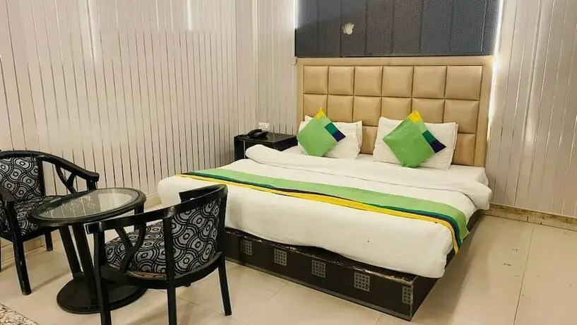 Hotel White Rock Sector 68  Sohna Road — фото 2
