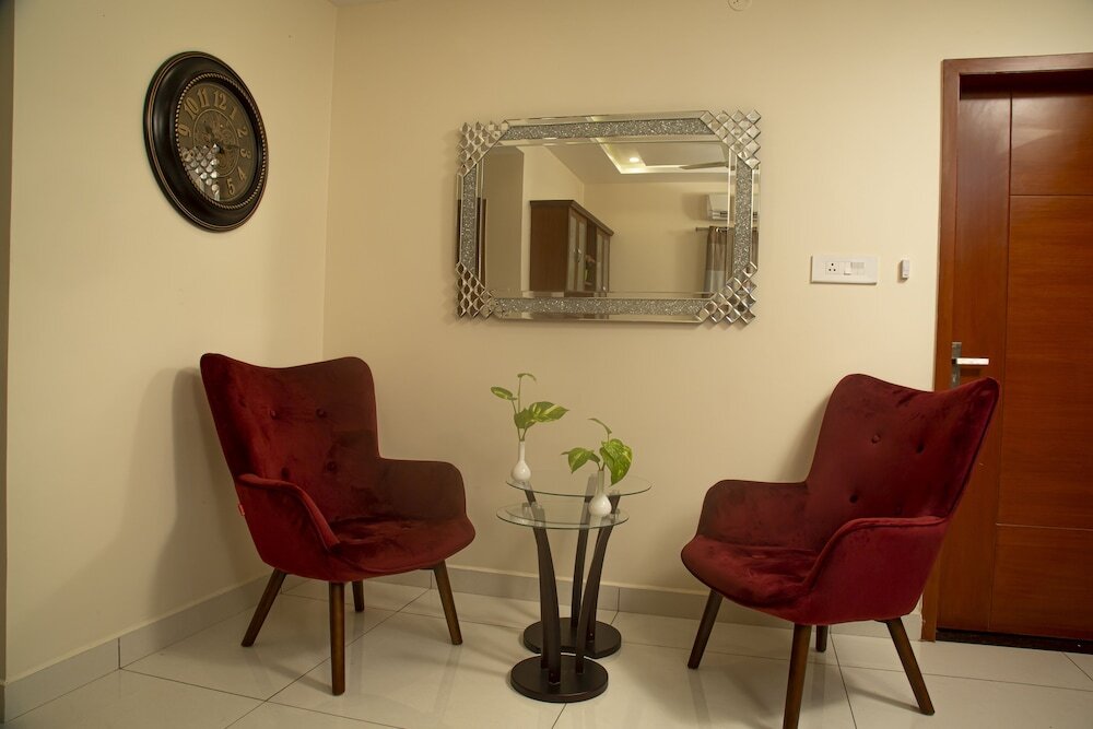 Гунтур: The Capital Executive Service Apartment